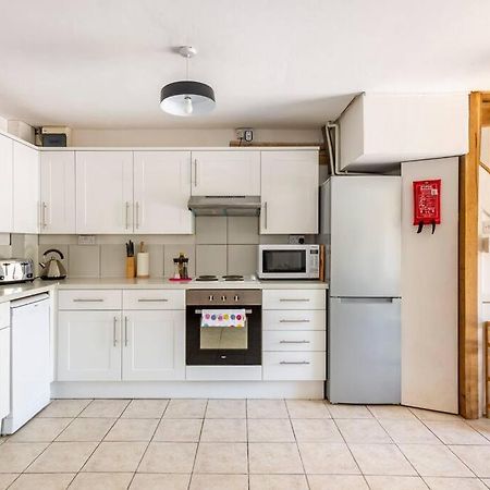 Beech Cottage, Spacious Rural Retreat アースク エクステリア 写真