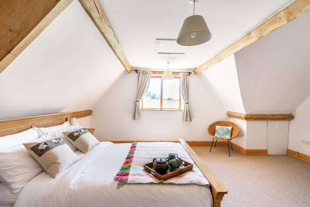 Beech Cottage, Spacious Rural Retreat アースク エクステリア 写真