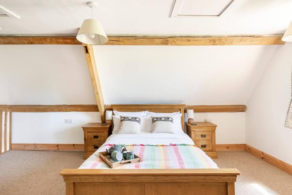 Beech Cottage, Spacious Rural Retreat アースク エクステリア 写真