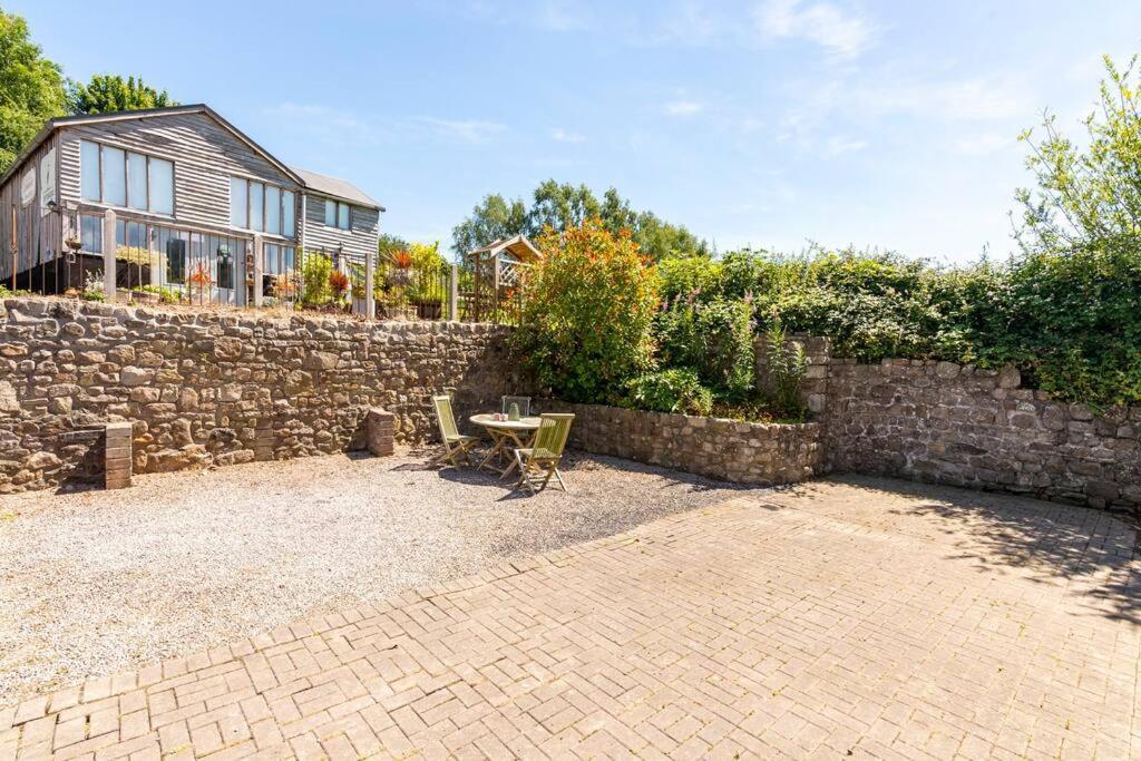 Beech Cottage, Spacious Rural Retreat アースク エクステリア 写真
