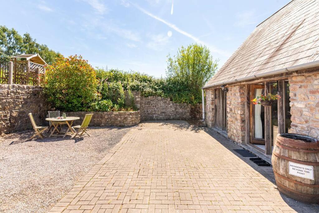 Beech Cottage, Spacious Rural Retreat アースク エクステリア 写真